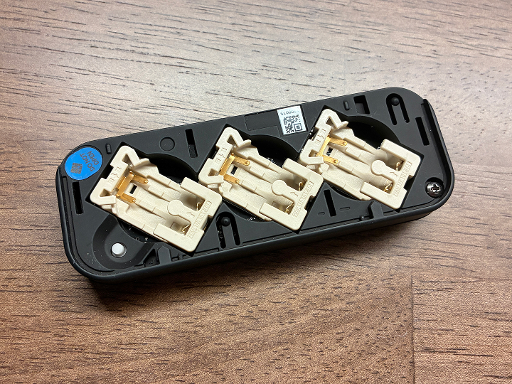 door_battery_03-1.jpg